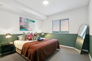 Image of Minimalist Penthouse Condo with Skyline Vistas