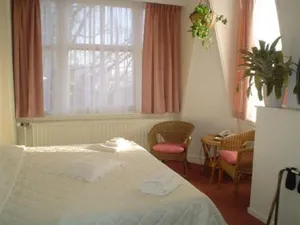 Image of Staten Hotel