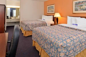 Image of Days Inn Baton Rouge / Siegen Lane