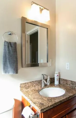 Image of 301#2 Clean & Cozy 1br 1br Business And Travel Ready