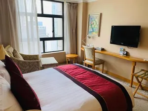 Image of Shanghai Binjiang Xinjing Hotel (The Bund)