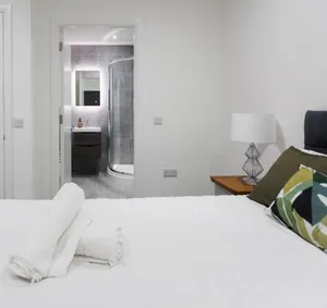 Image of Charming 2BR apt in the Heart of Belfast City