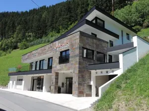 Image of Aparthotel Adrenalin