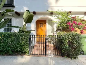 Image of Hollywood Hills Homestay