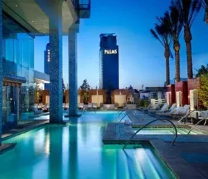 Image of Palms Place Studio with Balcony & Strip View