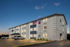 Image of Motel 8