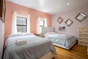 Image of Midtown East Deluxe Apartment