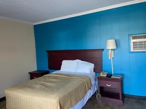 Image of Etown Motel