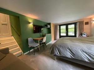 Image of La Grange 28