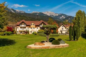 Image of PARKVILLA Vital