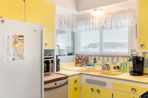 Image of The Little Pink House by Avantstay Water Views