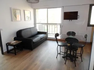 Image of Appartement Confortable 2P Proche Plage avec Parking et Internet à Cabourg - FR-1-487-302