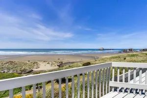 Image of Spindrift Oceanfront Home
