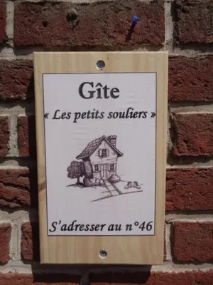 Image of Les Petits Souliers