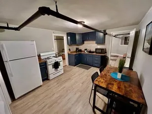Image of 2BR Modern APT Near UChicago & Beach