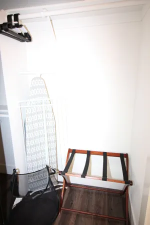 Image of La Westwood Deluxe Suites Free Parking 2br&2bt