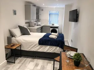 Image of 10min to City - FREE Parking - Private Studio - Contractor Friendly