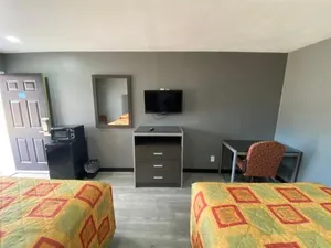 Image of Town House Motel