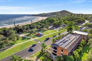 Image of Fuller Holiday-Unit C1 Pacific Apartments