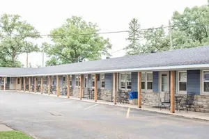 Image of Lakes Inn