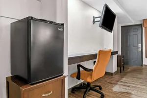 Image of Rodeway Inn & Suites, Saginaw