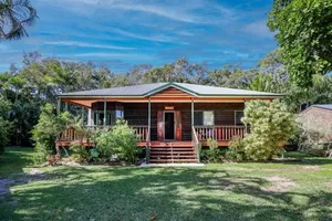 Image of Merindah - Four-Bedroom Modern Pet-Friendly Home in Central Agnes Water