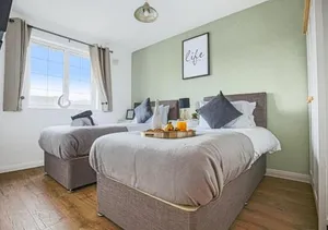 Image of Walnut House - Free Parking, Fast Wifi & SmartTV