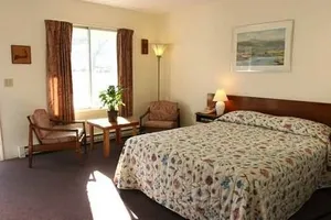 Image of Town Crier Motel