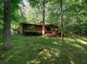 Image of Mid Century Designer House - Large & Unique
