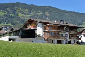 Image of Apart Denise