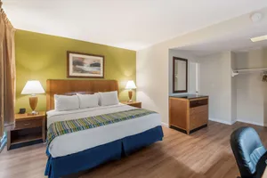 Image of Best Western Lodge on the Green