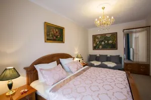 Image of Golden GaPa Large Family Penthouse 6