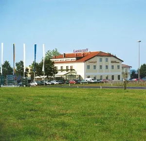 Image of Landzeit Motor-Hotel St. Valentin