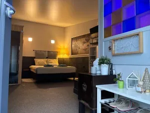 Image of Relax Trois Bornes - De Grenspost