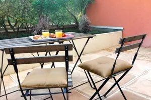 Image of Terrasses De Saint Martin - Très Calme et Agréable avec Grande Terrasse Ombragée - Résidence Privée - Idéalement située - Parking privatif possible