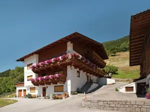 Image of Charming Apartment Near Ski Area in Oetz