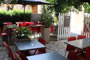 Image of Hôtel Les Vignes Rouges