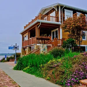 Image of Shorelight Inn