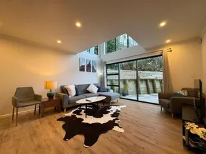 Image of NO PARTY ALLOWED, Entire Brand New 3 bedroom townhouse, free unlimited fibre wifi and free parking
