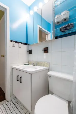 Image of Midtown East Deluxe Apartment