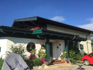 Image of Pension Wieser "Baschtlmai"