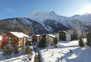 Image of L'oree 12
