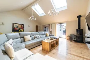 Image of Hillside Lodge, Tor Farm