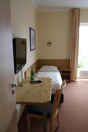 Image of Hotel Pit Lane "Home of Motorsport"