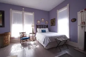 Image of Munzesheimer Manor Bed & Breakfast