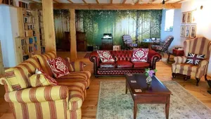 Image of Aude Escape