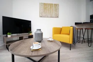 Image of No 1 Marina Walk by SSW 3BR, Free Parking, Sleeps 5 Close to Marina, City Centre, Beach and M4