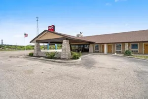 Image of River Valley Inn & Resort