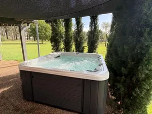 Image of Blaxlands Kangaroo Homestead with Hot Tub walk to Concerts and Wineries