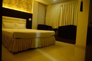 Image of Hotel Royal Living Hotel & Suites